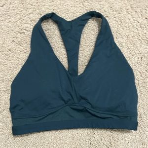 Alphalete sports bra